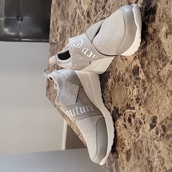 Juicy Couture Womens EVIEE Fabric Low & Mid Tops Pull On Sz. 9 Wedge Sneaker NWT - Picture 5 of 10